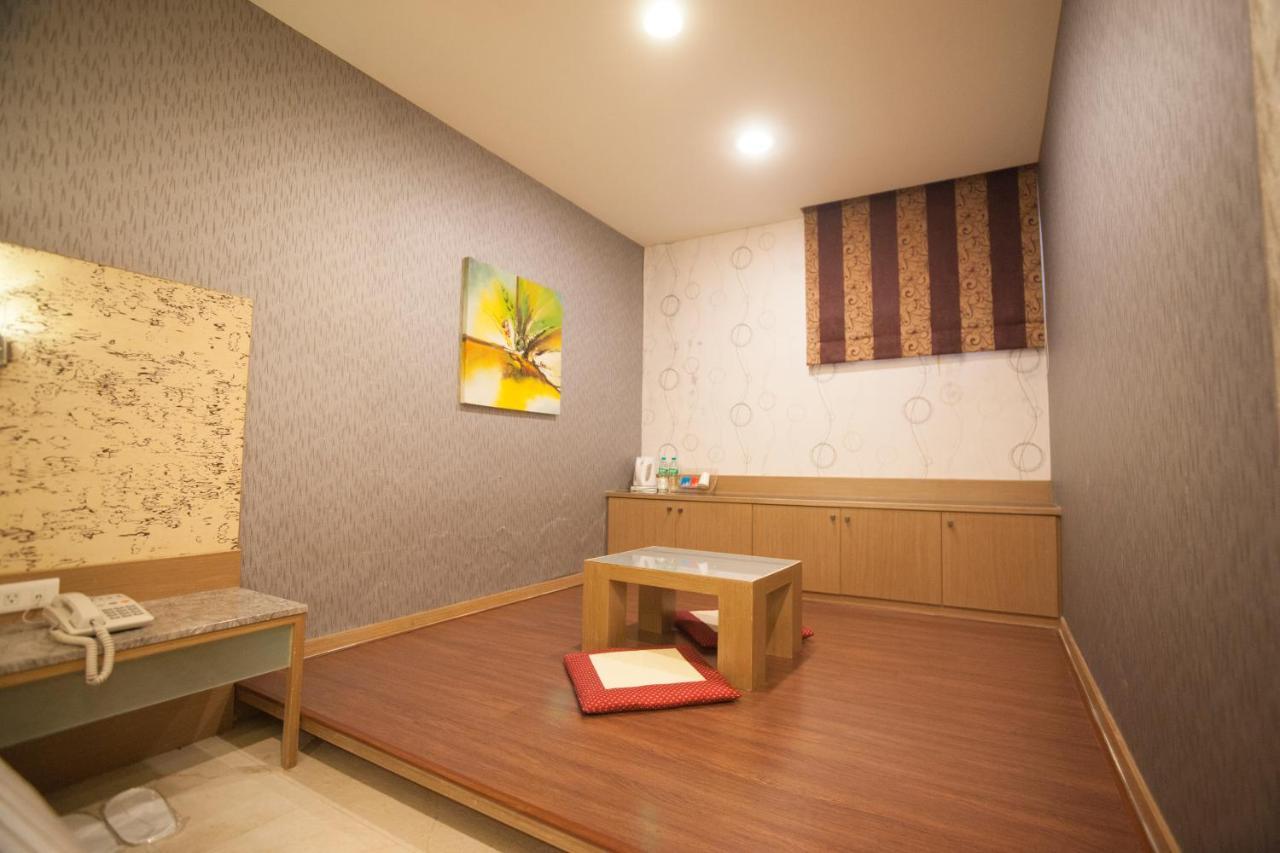 Love Hotel Pingtung Exterior foto